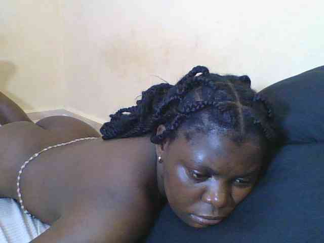 Sweetdarkskin webcam