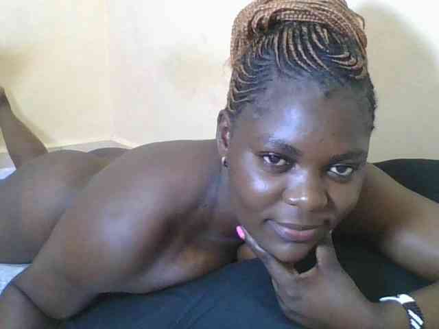 Sweetdarkskin webcam
