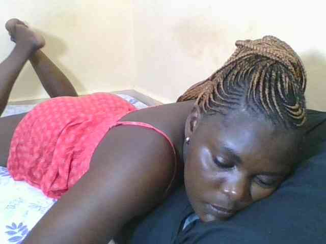 Sweetdarkskin webcam