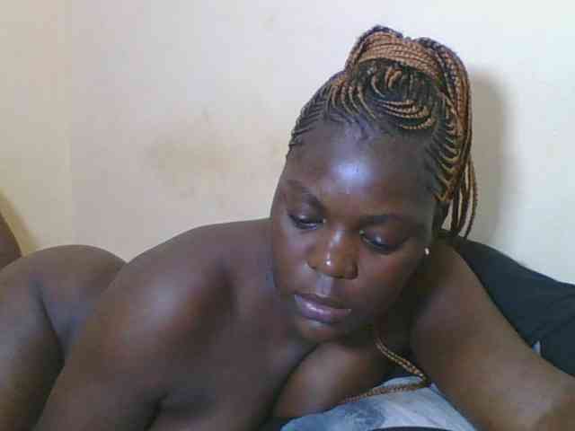 Sweetdarkskin webcam