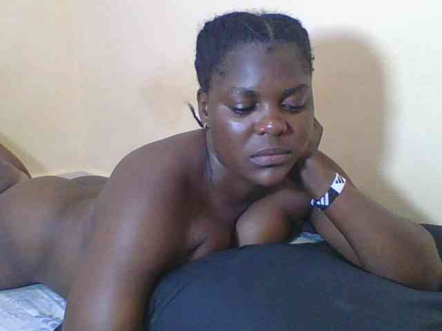 Sweetdarkskin webcam