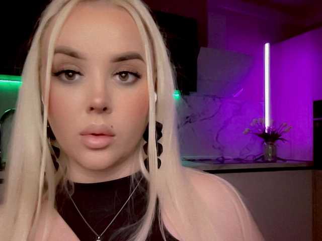 In-your-fucking-mind on BongaCams 