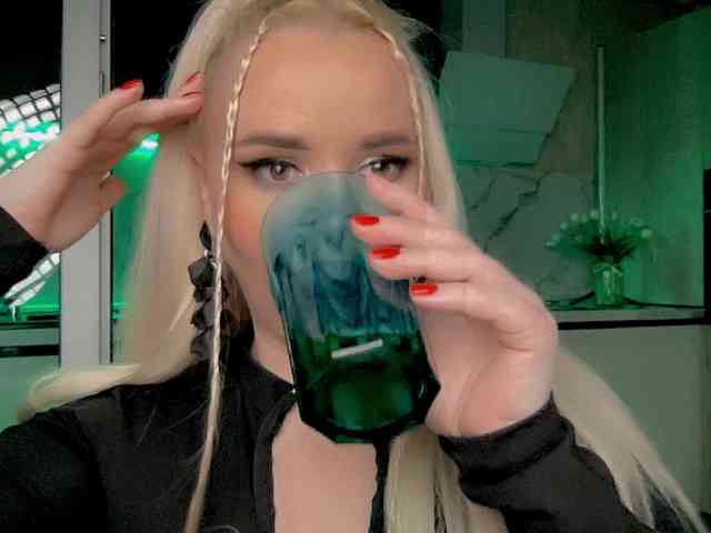 In-your-fucking-... Live Webcam on BongaCams
