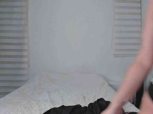 tigerbaby_ webcam