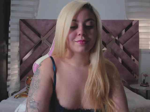 tigerbaby_ webcam