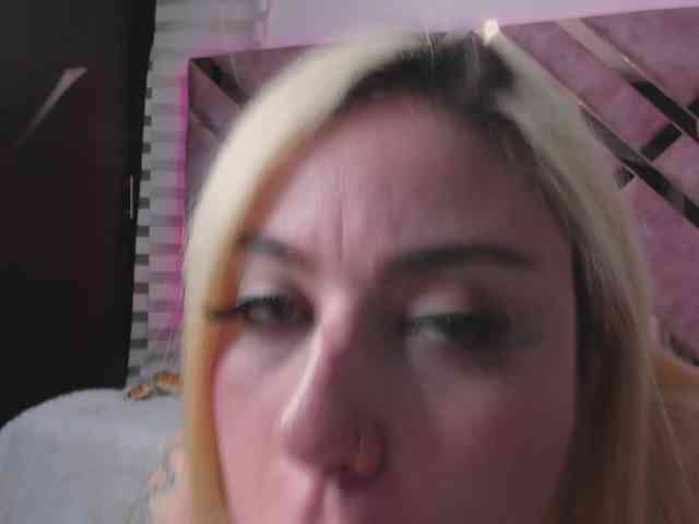 tigerbaby_ webcam