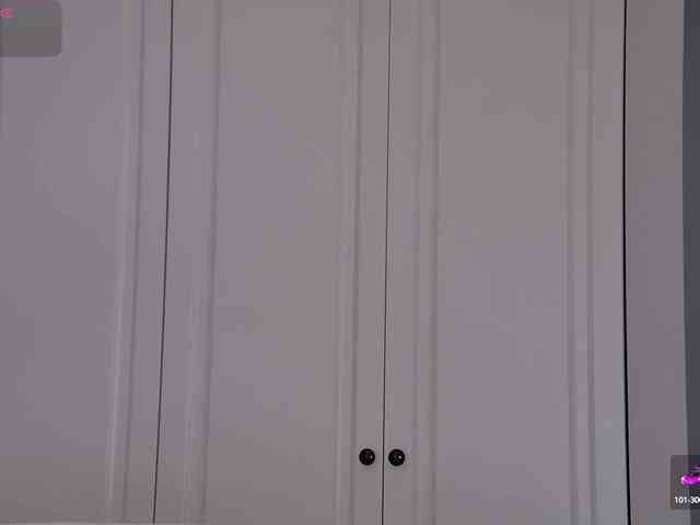 PaulineKo webcam