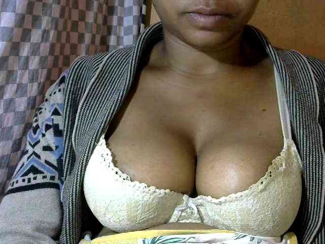 CAROLE71 webcam