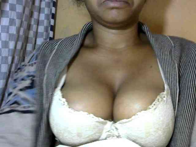 CAROLE71 webcam