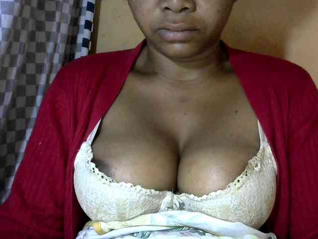 CAROLE71 webcam
