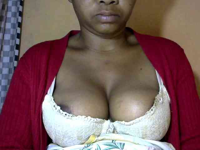CAROLE71 webcam