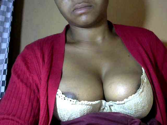 CAROLE71 webcam