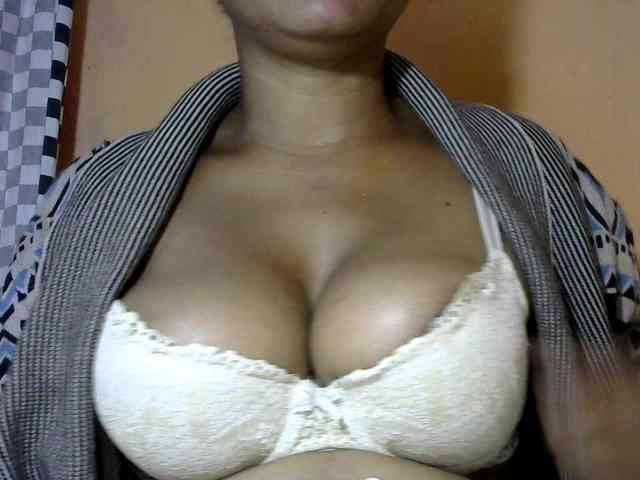 CAROLE71 webcam