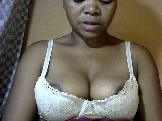 CAROLE71 webcam