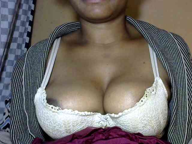 CAROLE71 webcam
