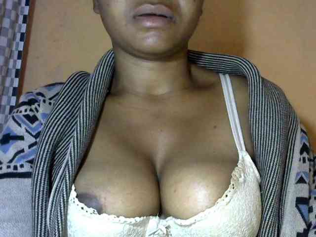 CAROLE71 webcam