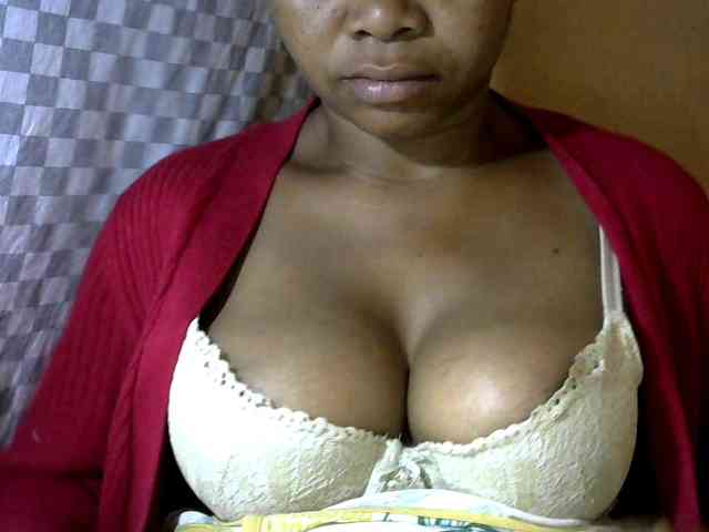 CAROLE71 webcam