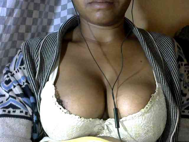 CAROLE71 webcam