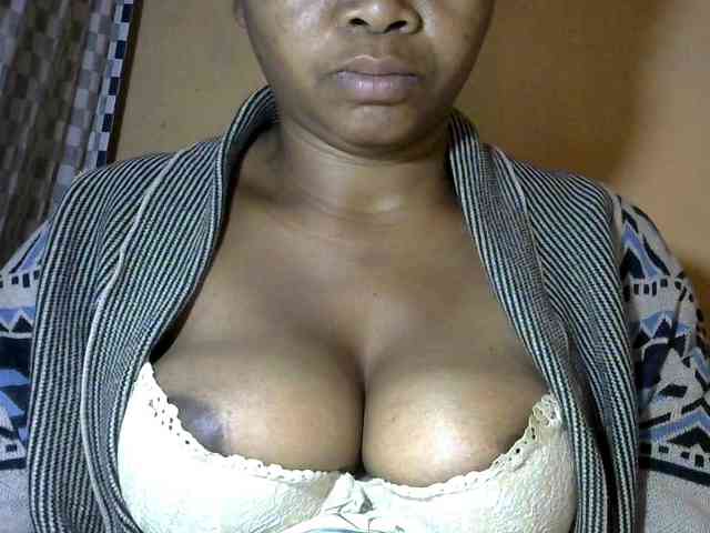 CAROLE71 webcam