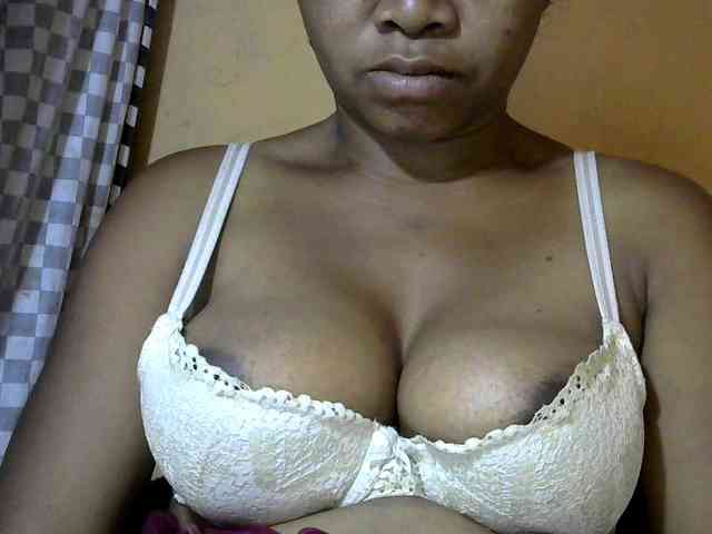 CAROLE71 webcam