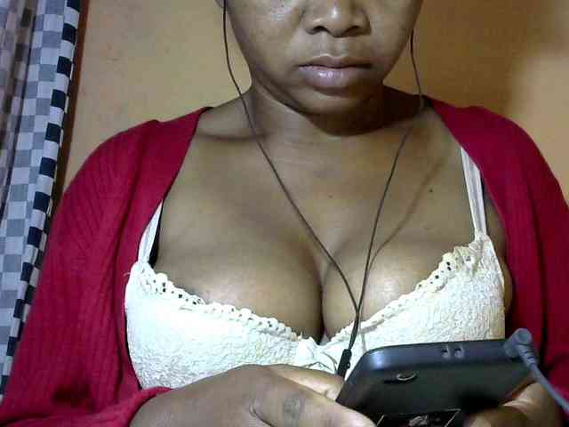 CAROLE71 webcam