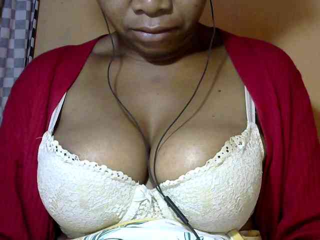 CAROLE71 webcam