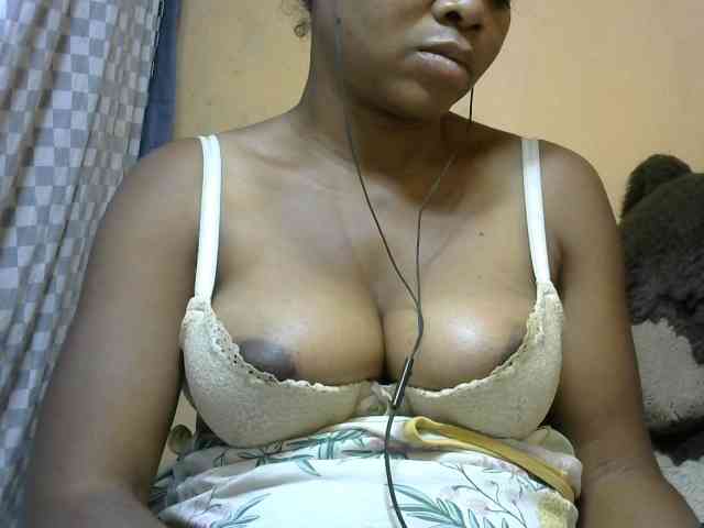 CAROLE71 webcam