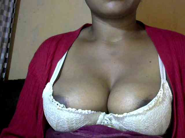 CAROLE71 webcam