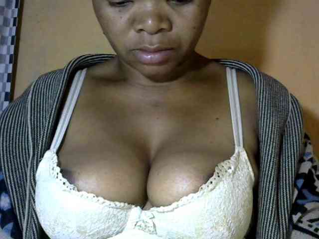 CAROLE71 webcam