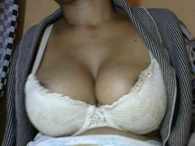 CAROLE71 webcam