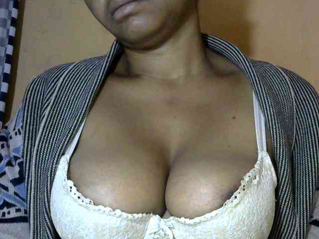 CAROLE71 webcam