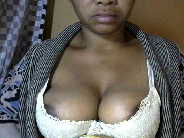 CAROLE71 webcam