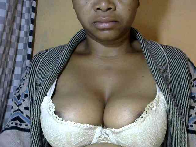 CAROLE71 webcam
