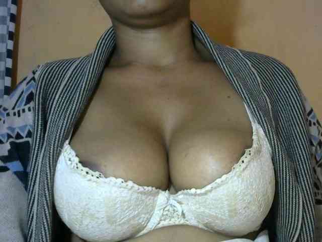 CAROLE71 webcam