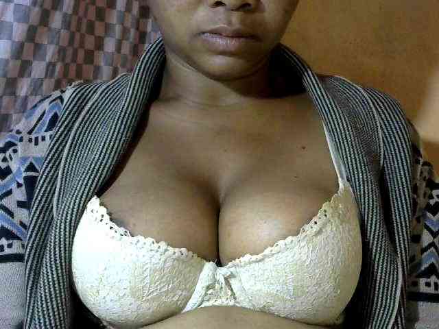 CAROLE71 webcam