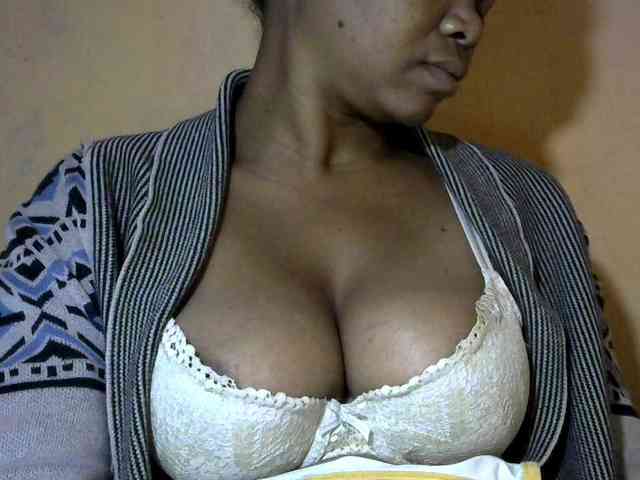 CAROLE71 webcam