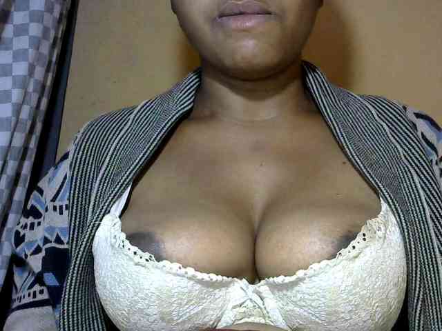 CAROLE71 webcam