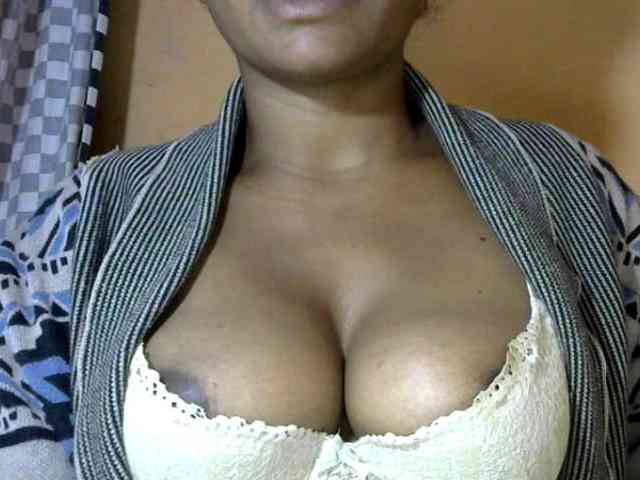 CAROLE71 webcam