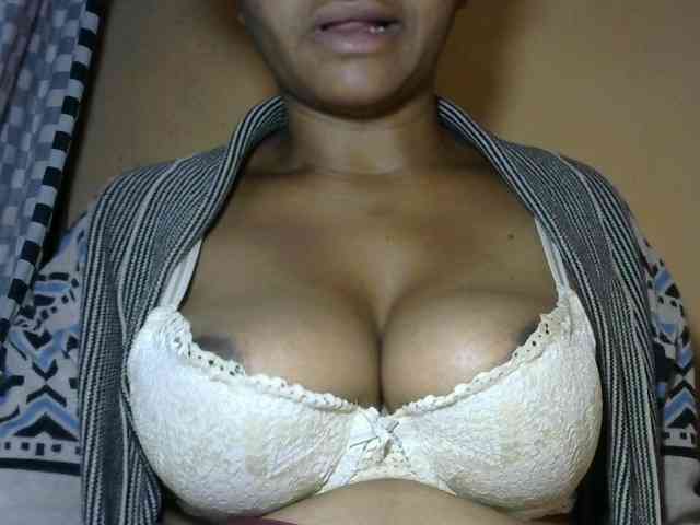 CAROLE71 webcam