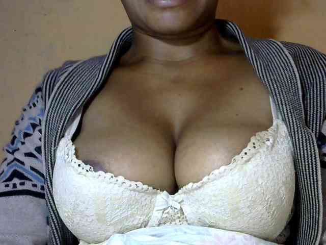 CAROLE71 webcam