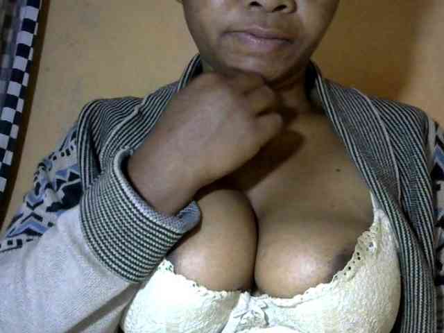 CAROLE71 webcam