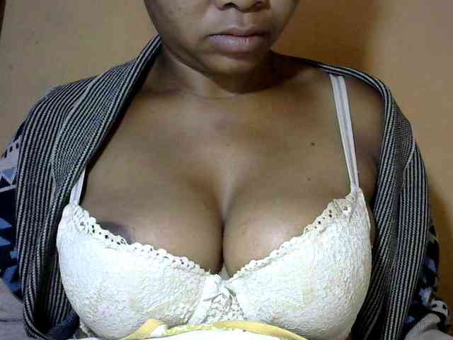 CAROLE71 webcam