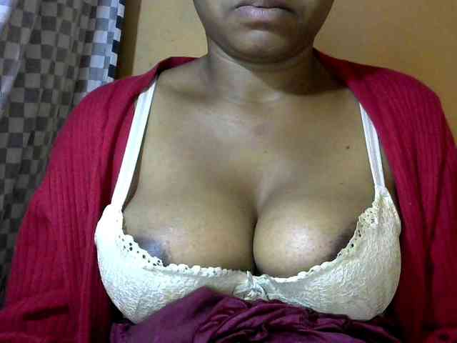 CAROLE71 webcam