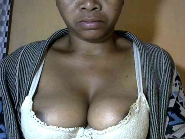 CAROLE71 webcam