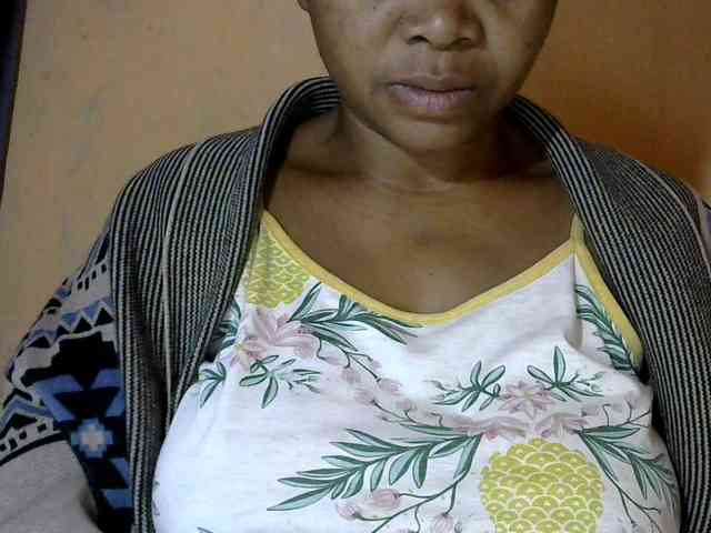 CAROLE71 webcam