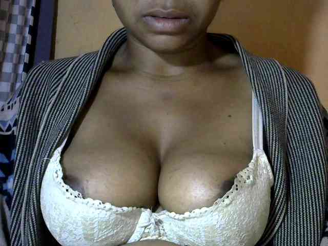 CAROLE71 webcam