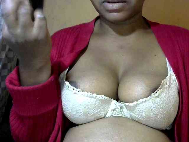 CAROLE71 webcam