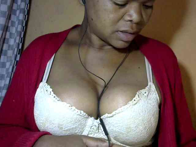 CAROLE71 webcam