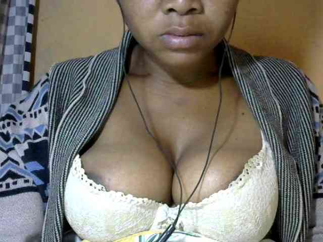 CAROLE71 webcam