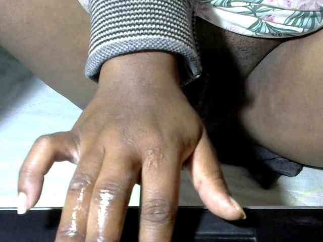 nude live webcam CAROLE71